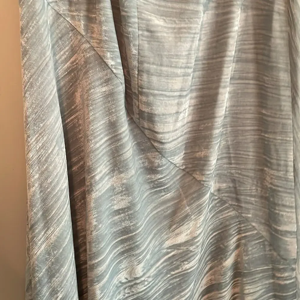 Vince Skirt Crushed velvet Ruched sage green size 8